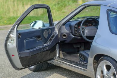 Porsche 928 GTS, 1993