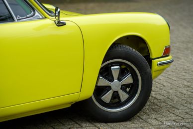 Porsche 911 2.0 SWB 1968 body restoration