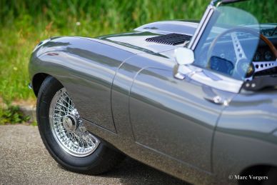 Jaguar E-type 4.2 Litre roadster, 1969