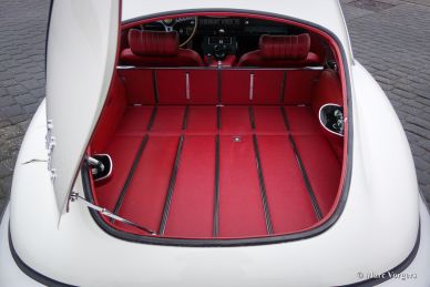 Jaguar E-type 4.2 Litre FHC S2, 1969