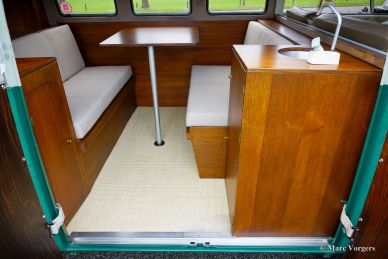 Volkswagen Type 2 T1 Camper, 1964