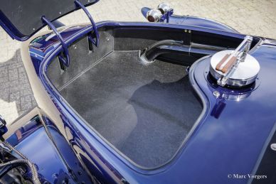 Bentley ‘Old Number One’ by Racing Green Engineering, 1948