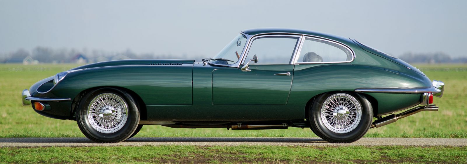 jaguar-e-type-xk-e-42l-s-2-fhc-coupe-british-racing-green-metallic-02-34e3e03a.jpg