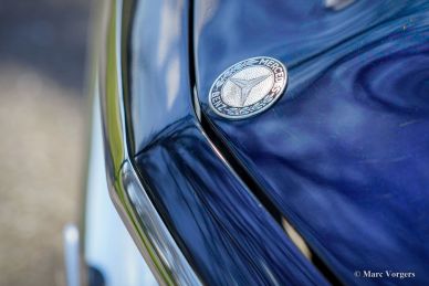 Mercedes-Benz 230 SL 