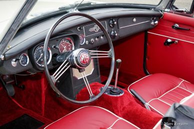 MG MGB roadster, 1966