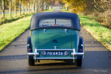 Riley RMF saloon, 1953