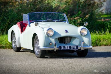 Triumph TR2 ‘Long Door’, 1954