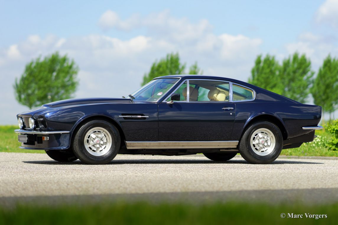 aston-martin-v8-17-ec2098db.jpg