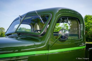 Chevrolet pick-up truck, 1946