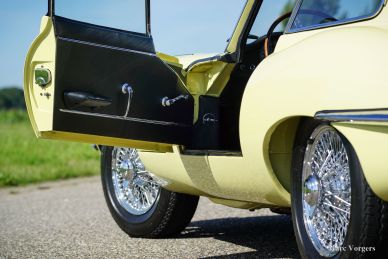 Jaguar E-type 3.8 Litre FHC, 1963