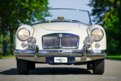 MG MGA 1500 Roadster, 1956