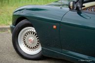 MG RV8 1995