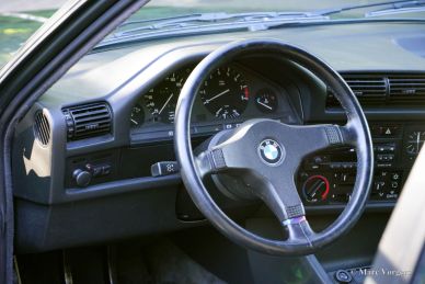 BMW 320 IS (E30), 1988