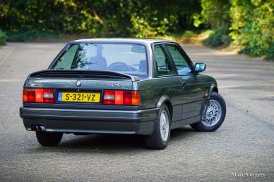 BMW 320 IS (E30), 1988
