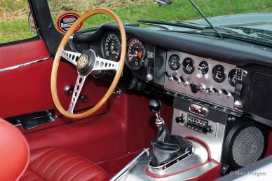 The 300 BHP Jaguar E-type 4.2 Litre OTS