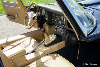 Jaguar E-Type 4.2 Litre FHC, 1966
