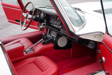 Jaguar E-type 4.2 Litre FHC S2, 1969