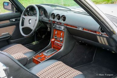 Mercedes-Benz 280SL (R107), 1985