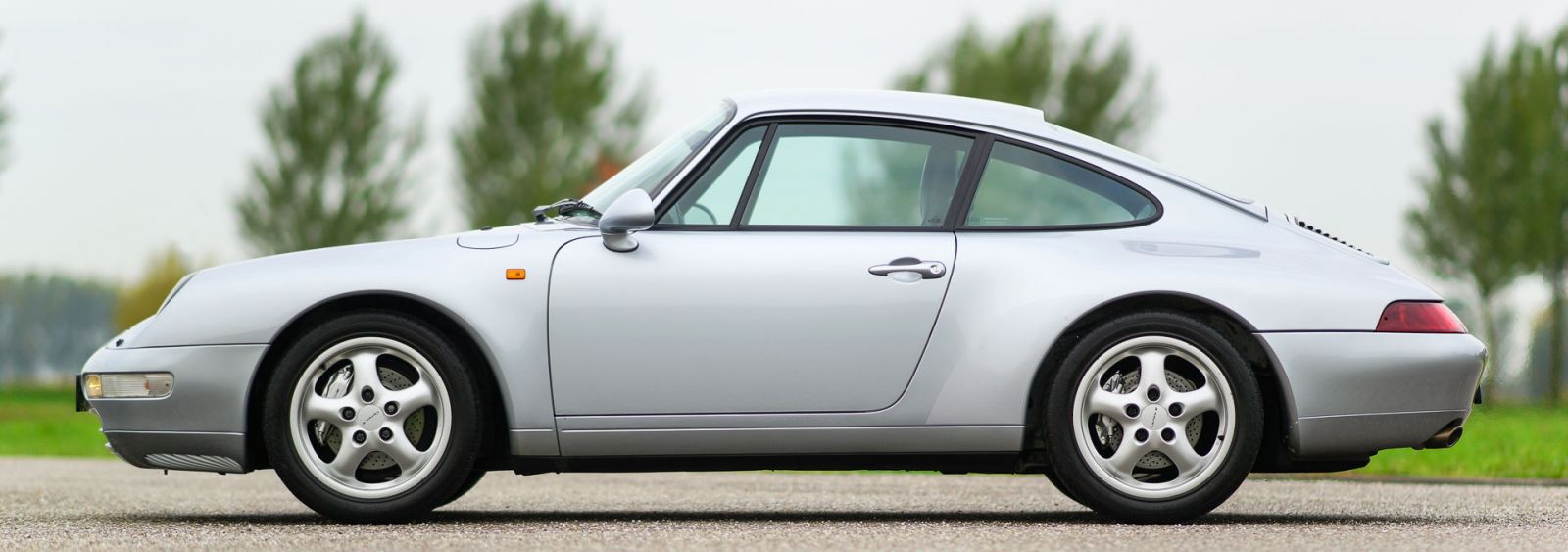 Porsche 911 Carrera 4, 1995