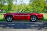Triumph-TR4-A-IRS-red-rouge-rot-rood-02.jpg