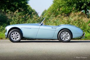 Austin-Healey-3000-MKI-BT7-1960-Ice-Blue-Metallic-02.jpg