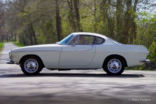 Volvo-P-1800S-1965-White-Blanc-Weiss-Wit-02.jpg