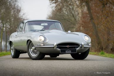 Jaguar E-type 4.2 Litre FHC, 1966