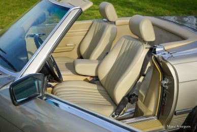 Mercedes-Benz 560 SL, 1987