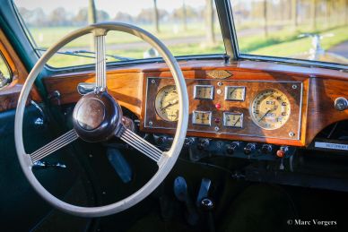 Riley RMF saloon, 1953