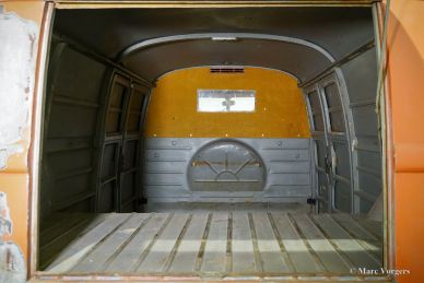 Volkswagen VW T1 Transporter | Bus restoration object, 1961