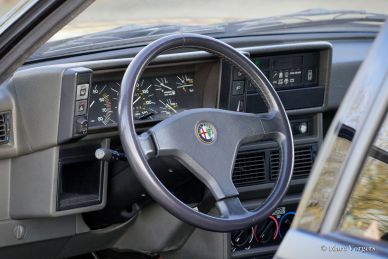 Alfa Romeo 75 2.5 V6 Milano, 1986