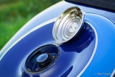 BMW 327/2 Cabriolet, 1952