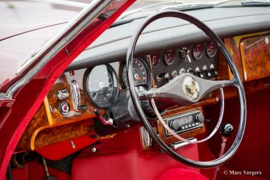 Daimler 250 V8, 1967