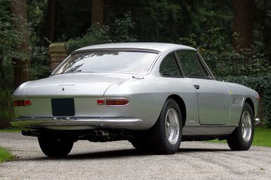 Ferrari 330 GT 2+2 series 1, 1964
