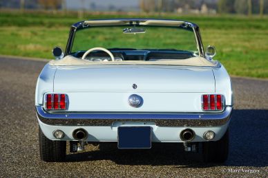 Ford Mustang convertible, 1966