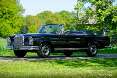 Mercedes-Benz 220 SE (W111) cabriolet, 1963