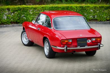Alfa Romeo Giulia GTV 2000, 1972