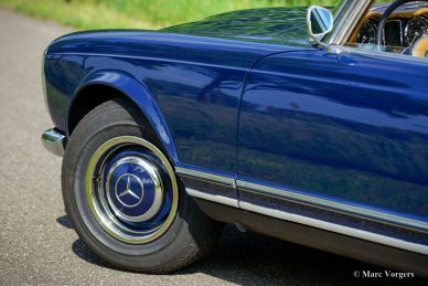 Mercedes-Benz 230 SL ‘Pagode’, 1967