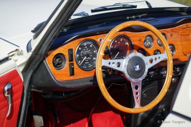 Triumph TR 250, 1968