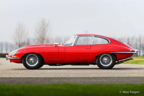 Jaguar E-type 4.2 FHC, 1965