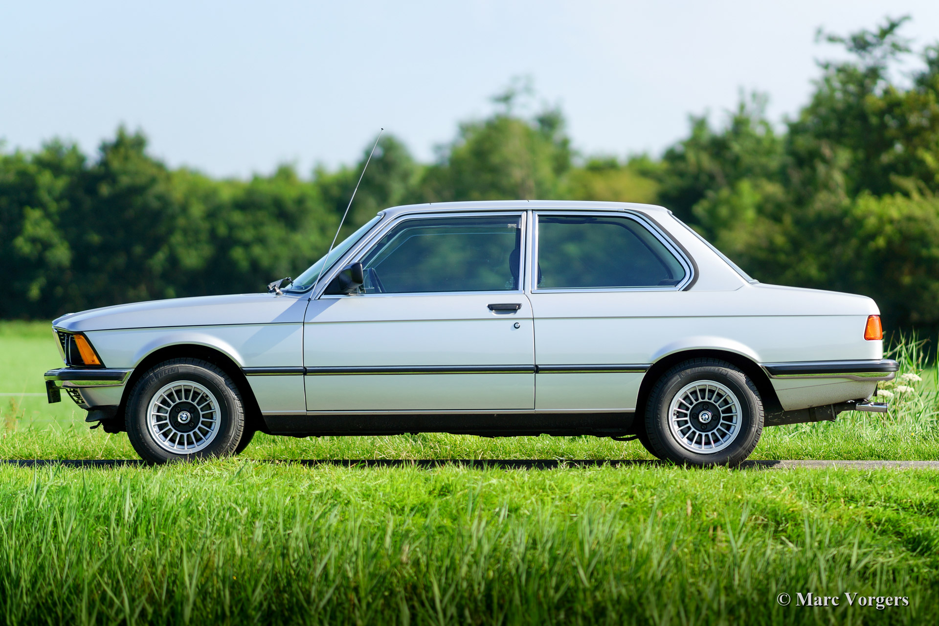 BMW e21 320