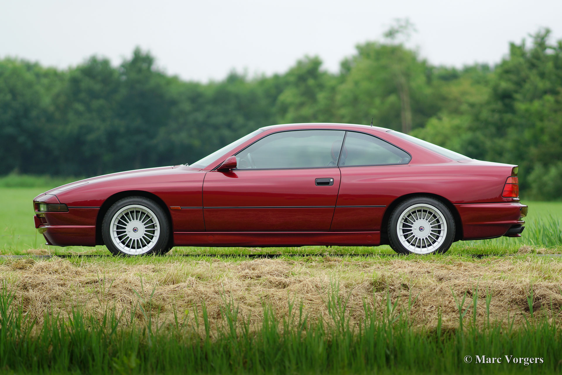 bmw-850-02-1467730610.jpg