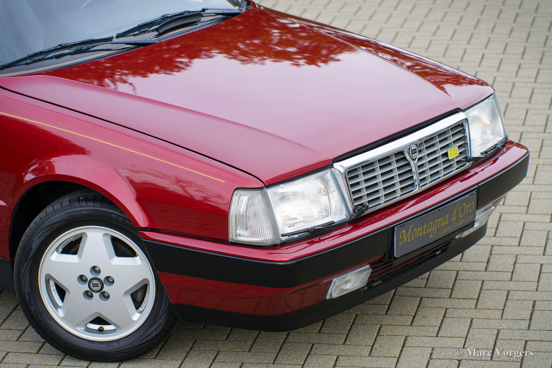 Lancia Thema Ferrari 8.32, 1988 - Welcome to ClassiCarGarage